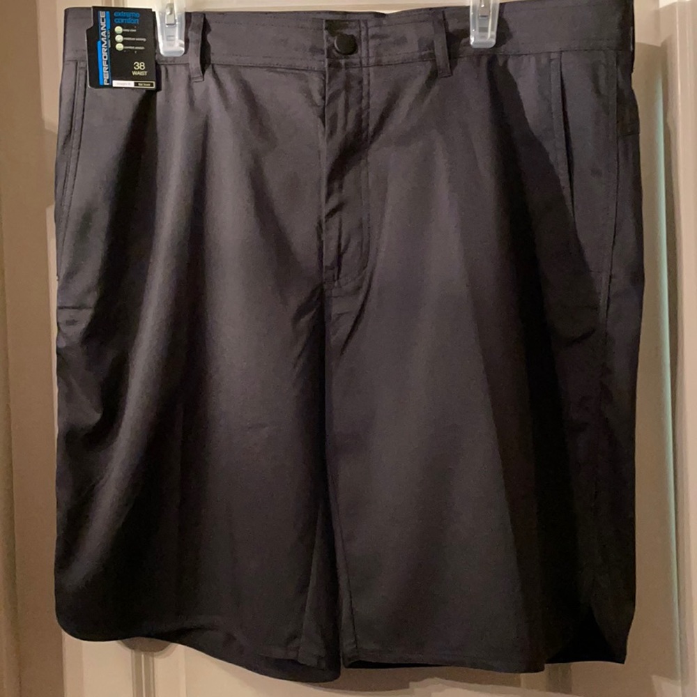Round tree& Yorke Performance Shorts-Size 38